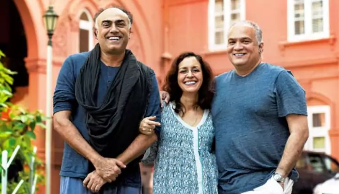 Rajit Kapoor with his wife