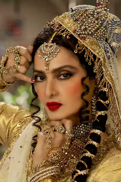 Rekha Net Worth, Age, Wiki, Height & Body Measurements Today » DecadesLife