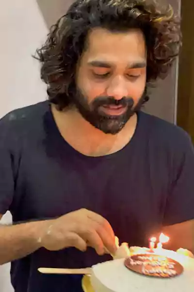 Asif Ali photo gallery