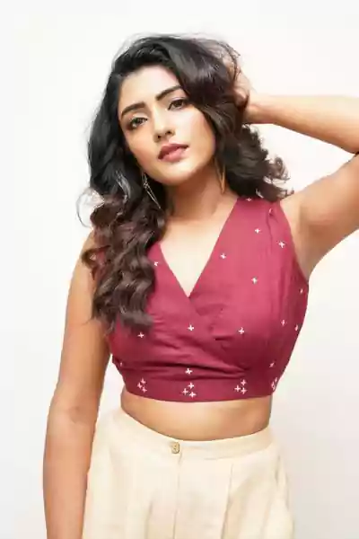 Eesha Rebba stylish look