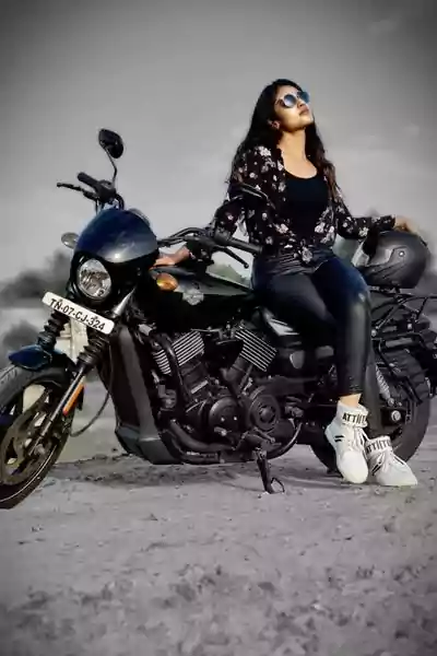 INDHUJA RAVICHANDRAN bold side