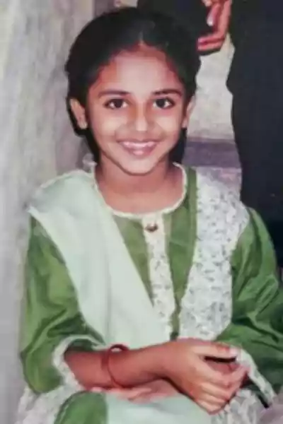 INDHUJA RAVICHANDRAN young pic