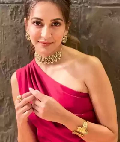 KRITI KHARBANDA Net Worth, Age, Wiki, Height & Body Measurements Today