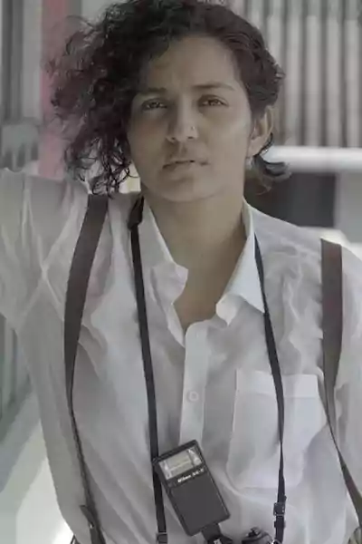 PARVATHY THIRUVOTHU in white shirt