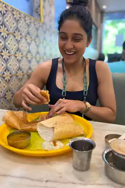 REGINA CASSANDRA eating dosa