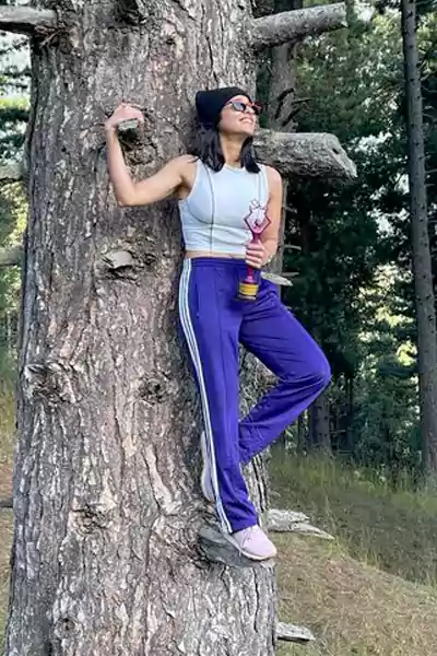 REGINA CASSANDRA on a tree
