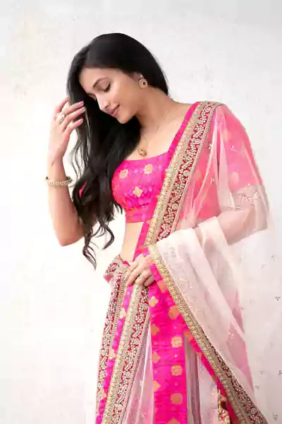 Srinidhi Shetty in beautiful pink dress