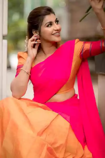 Yashika Aannand in beautiful pink saree