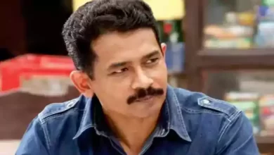 Atul Kulkarni Net Worth, Age, Wiki, Photos, Awards & Controversy Today
