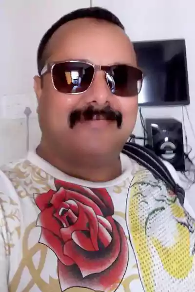 Manoj Tiger stylish look