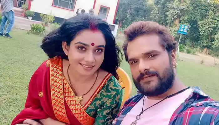 Ritu Singh with khesari lal yadav