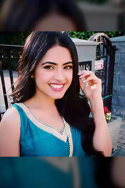 Simi Chahal photo gallery