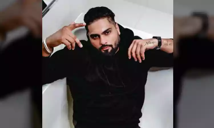 Navv Inder Net Worth, Age, Wiki, Photos, Awards & Controversy Today