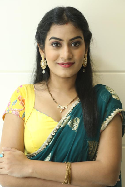 Anjali-Banarjee-photo-gallery