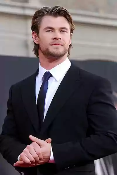 Chris Hemsworth (क्रिस हेम्सवर्थ) Net Worth, Age, Wiki, Photos, Awards &  Controversy Today