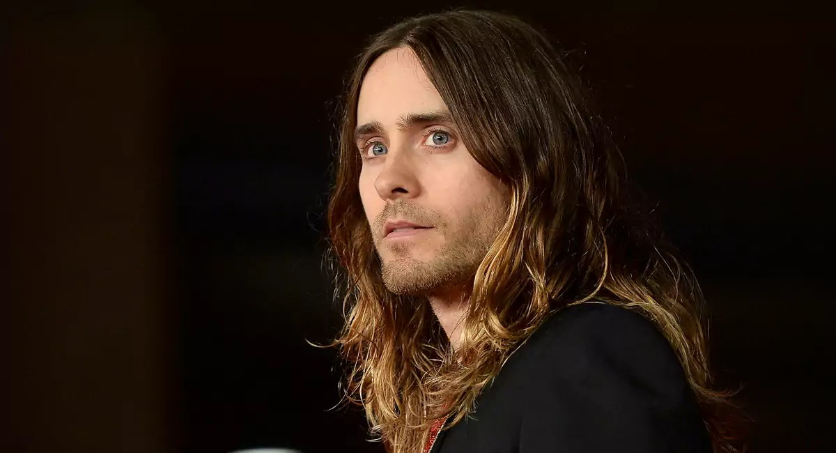Jared Leto Net Worth, Age, Wiki, Photos, Awards & Controversy Today