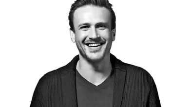 Jason Segel Net Worth, Age, Wiki, Photos, Awards & Controversy Today