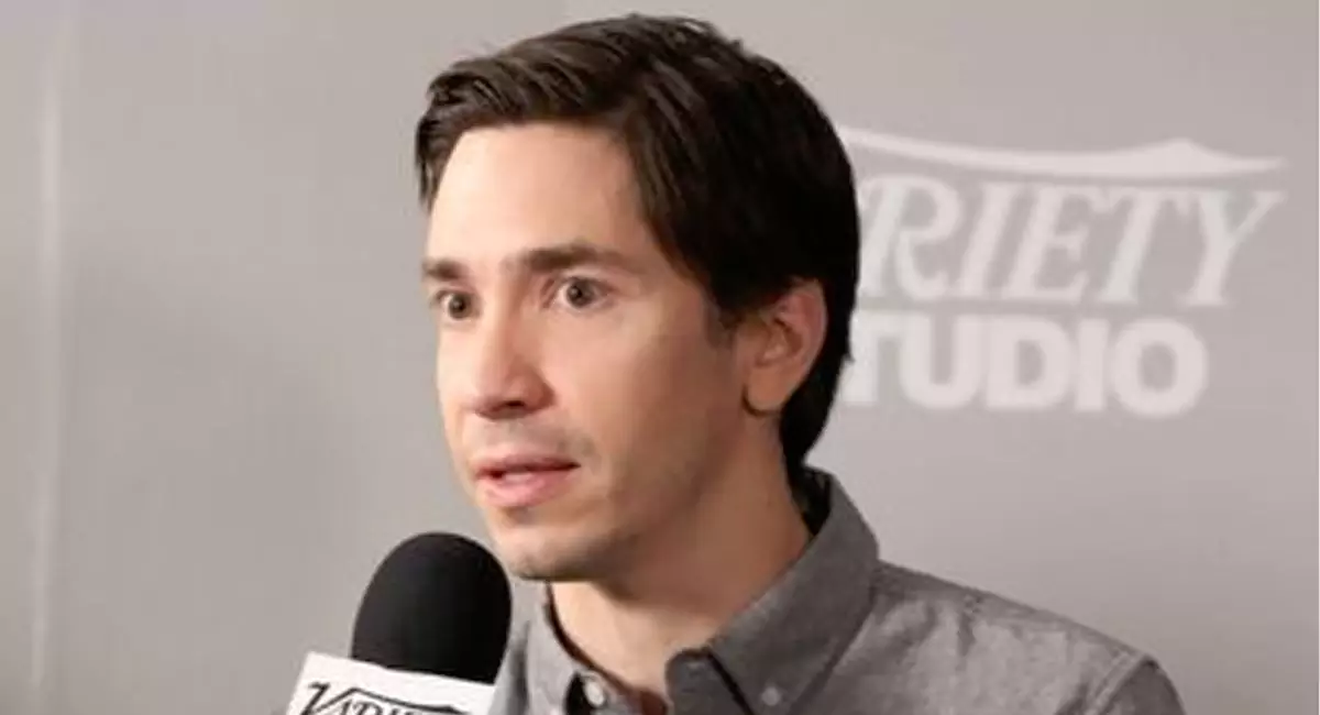 Justin Long Net Worth, Age, Wiki, Photos, Awards & Controversy Today