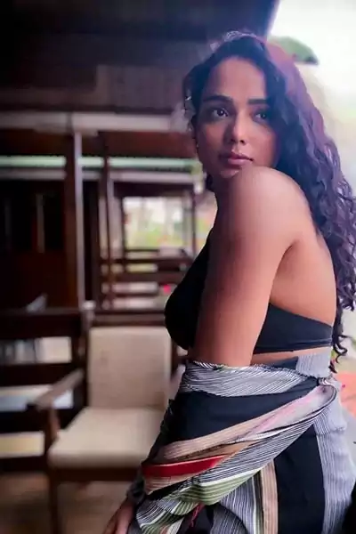 Tuhina Das photo gallery