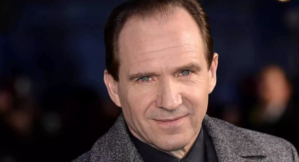 Ralph Fiennes Net Worth, Age, Wiki, Photos, Awards & Controversy Today