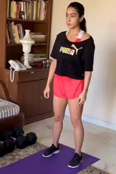 Sara Ali Khan Go for Tabata at Home