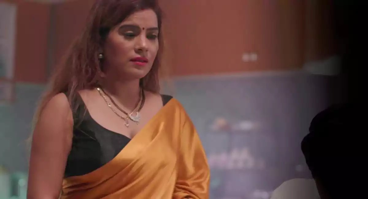 Synopsis Primeplay Web Series Paglet Watch Online