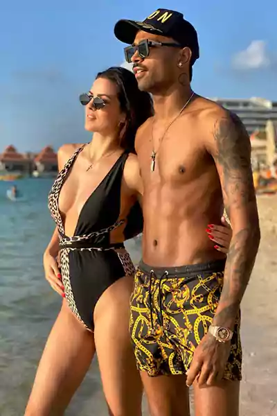 Natasa Stankovic’s hot photo with his husband Hardik Pandya
